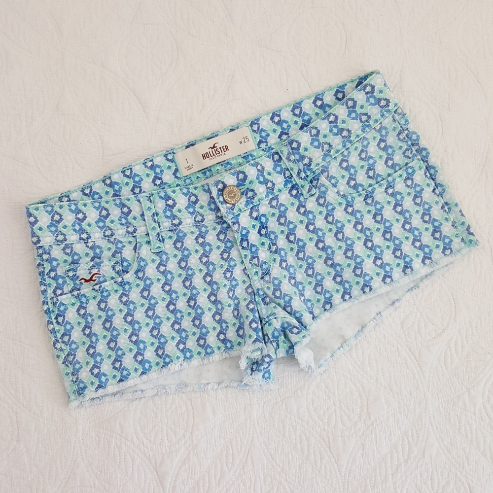 Hollister Low Rise Denim Shorts Size 1 w25 Stretch